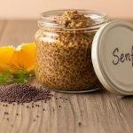 AI: Basischer Senf in Einmachglas